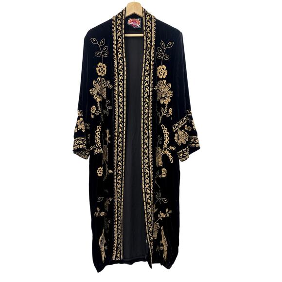 Johnny was S black velvet embroidered kimono coat - Picture 6 of 9